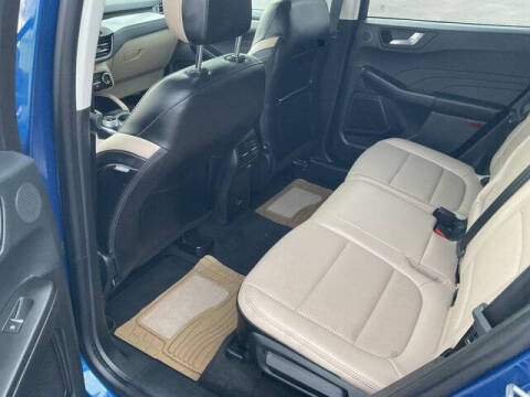 2022 Ford Escape SEL