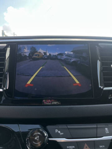 2017 Chrysler Pacifica Touring-L Plus