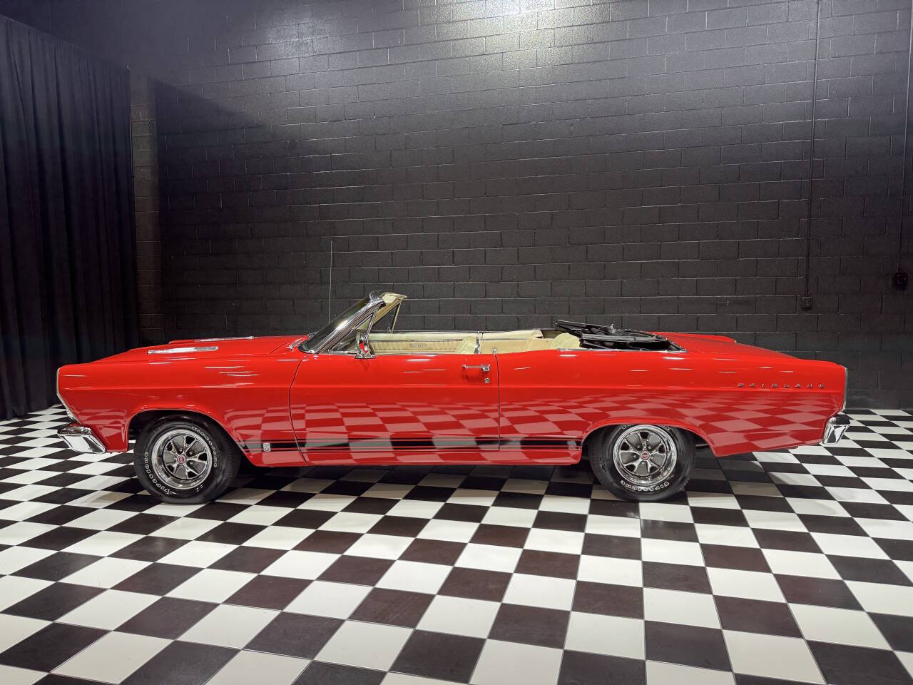 1966 Ford Fairlane 10