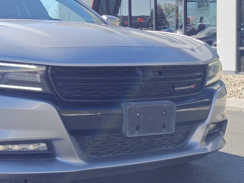 2015 Dodge Charger SXT