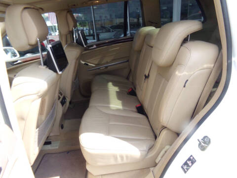 2011 Mercedes-Benz GL-Class GL 550 4MATIC