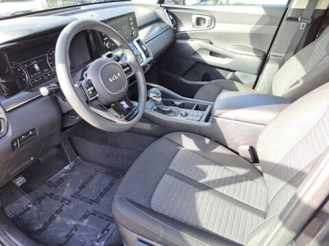 2023 Kia Sorento LX
