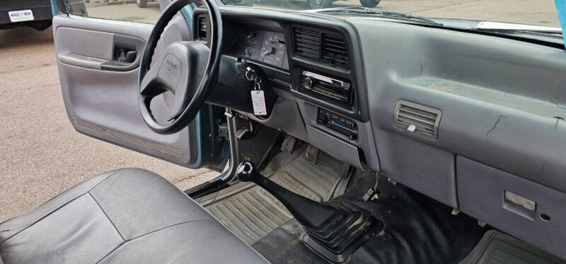 1994 Mazda B-Series B2300