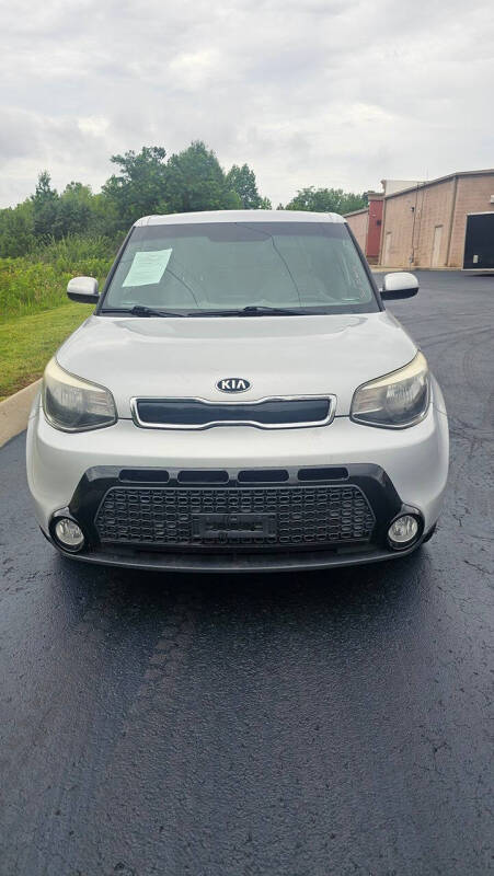 2016 Kia Soul +