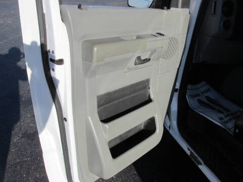 2014 Ford E-Series E-350 SD