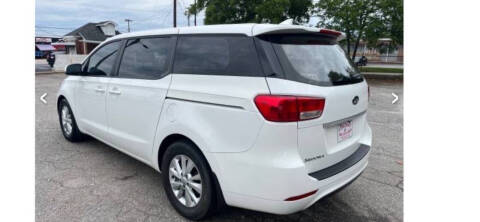 2017 Kia Sedona L
