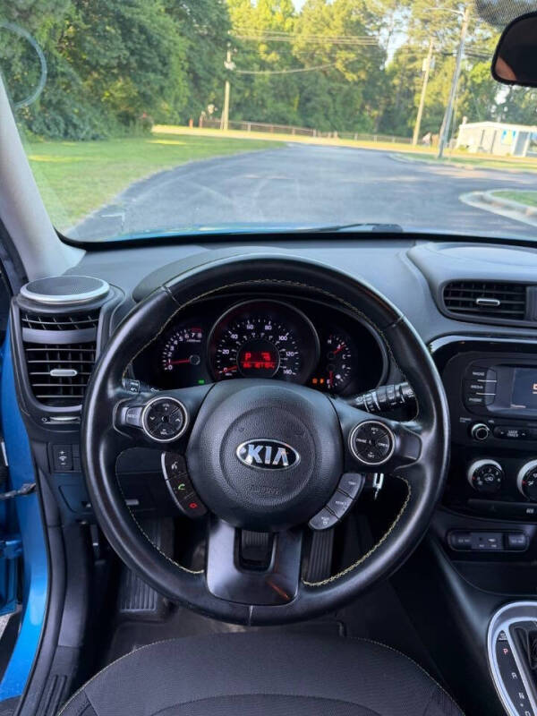 2016 Kia Soul +