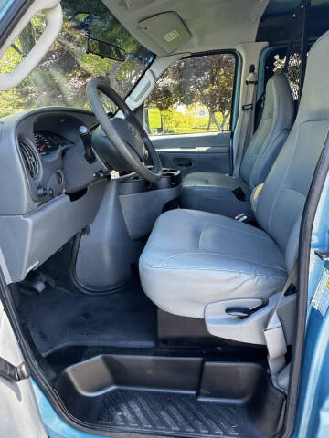 2006 Ford E-Series E-350 SD