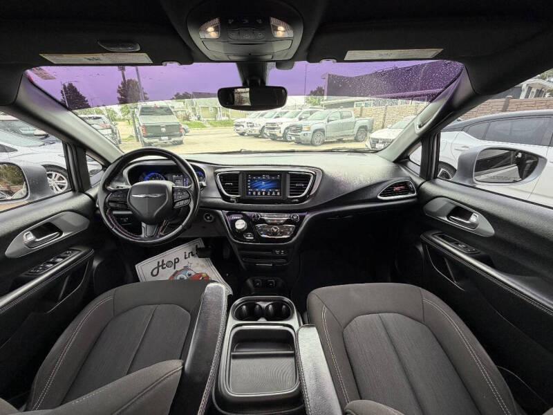 2020 Chrysler Pacifica Touring
