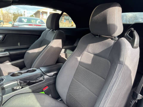 2015 Ford Mustang V6