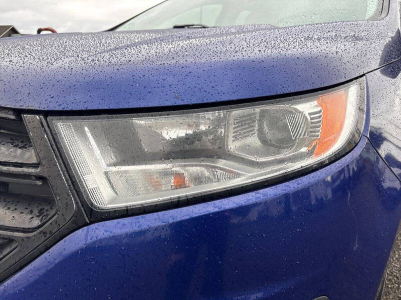 2015 Ford Edge SE