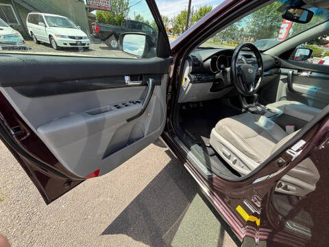 2011 Kia Sorento SX