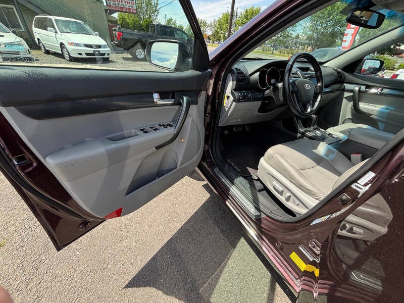 2011 Kia Sorento SX