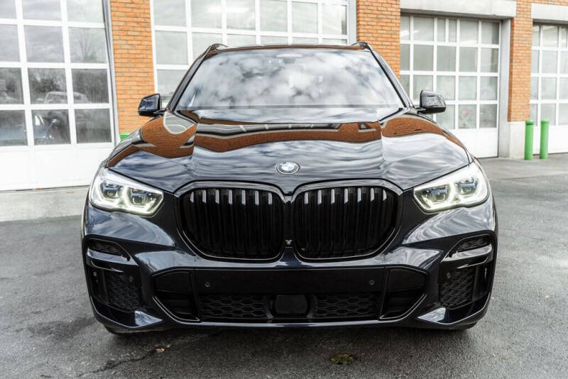 2022 BMW X5 M50i