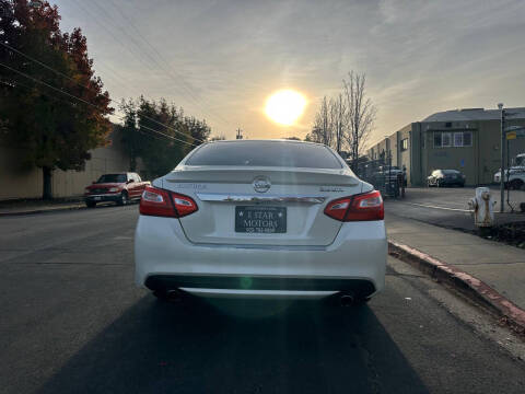 2016 Nissan Altima 3.5 SR