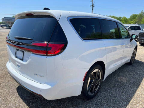 2027 Chrysler Pacifica Limited