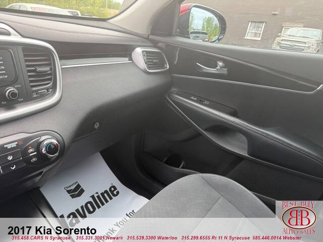 2017 Kia Sorento LX