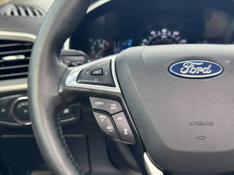 2019 Ford Edge SEL