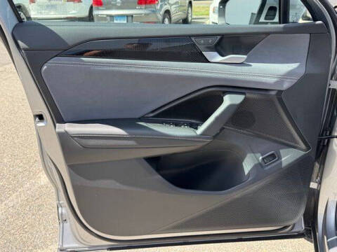 2025 Volkswagen Tiguan SE 4Motion