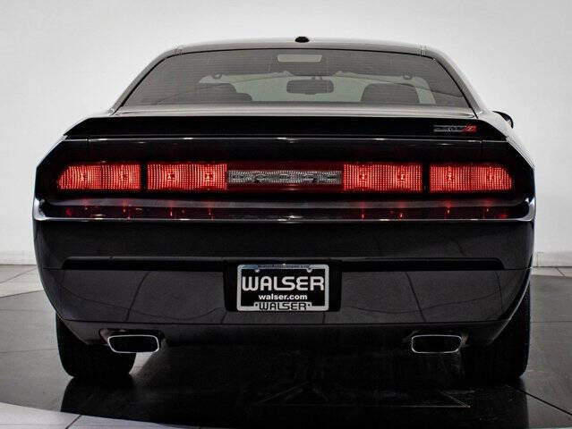 2009 Dodge Challenger SRT8