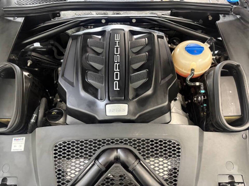 2017 Porsche Macan S