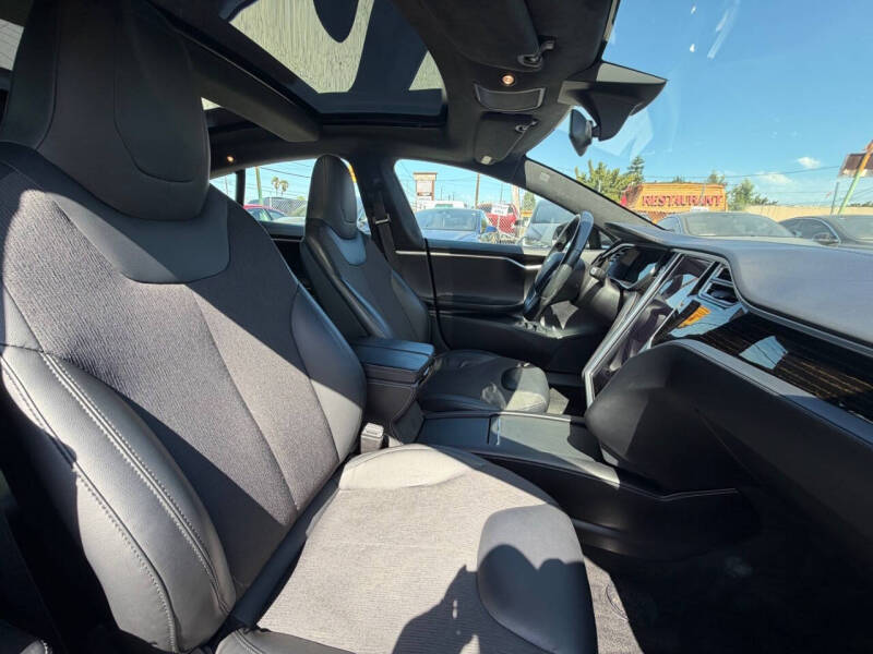 2016 Tesla Model S 75D