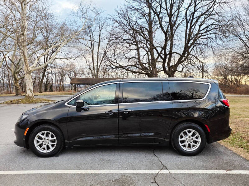 2017 Chrysler Pacifica LX