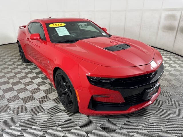 Used 2019 Chevrolet Camaro 2SS with VIN 1G1FH1R77K0137960 for sale in Bloomington, IL