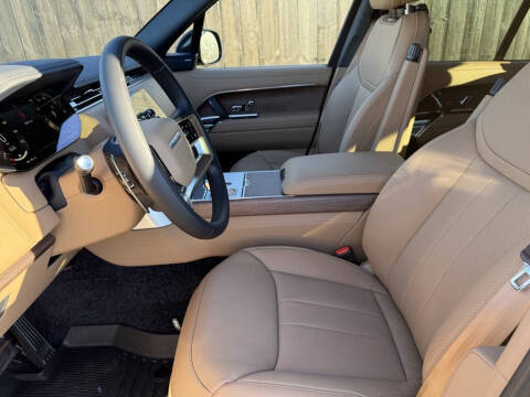 2025 Land Rover Range Rover P400 SE