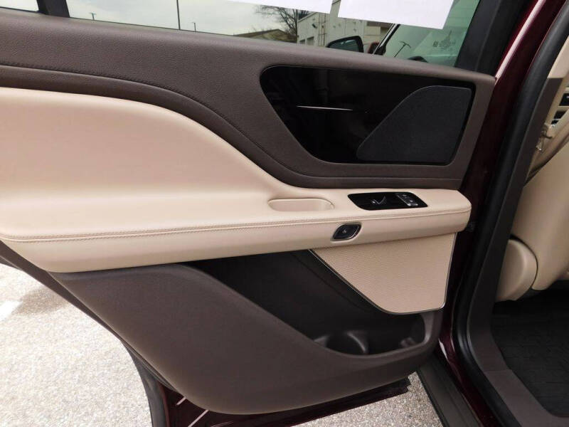 2022 Lincoln Aviator Standard