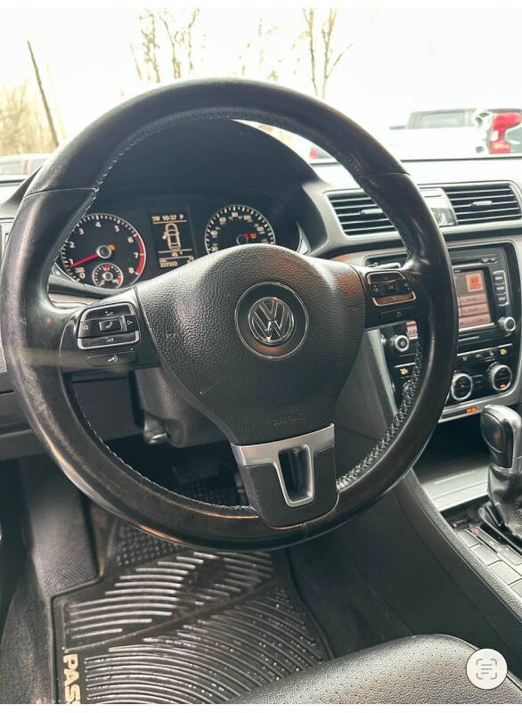 2012 Volkswagen Passat SE