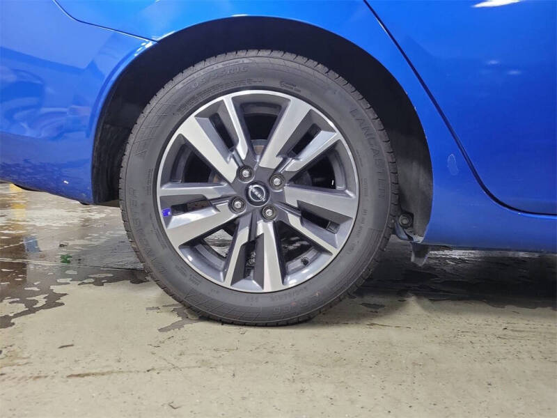 2023 Nissan Versa SV