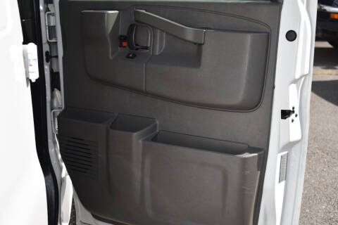 2017 Chevrolet Express 2500