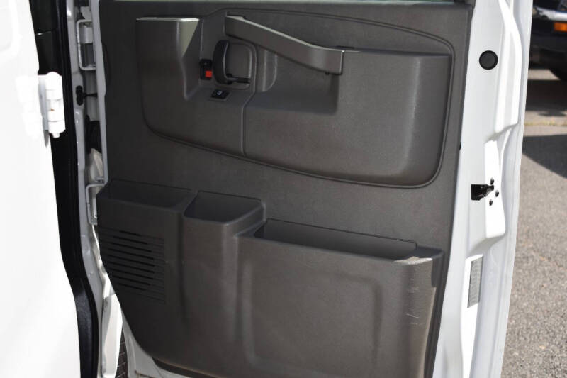 2017 Chevrolet Express 2500