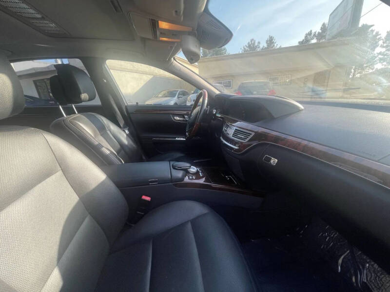 2012 Mercedes-Benz S-Class S 550