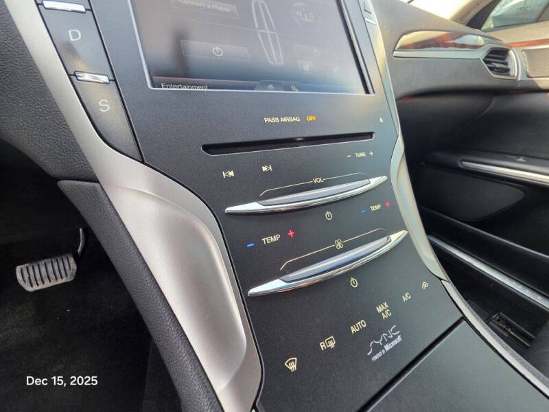 2013 Lincoln MKZ