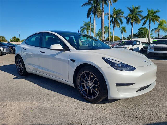 2021 Tesla Model 3 Standard Range Plus
