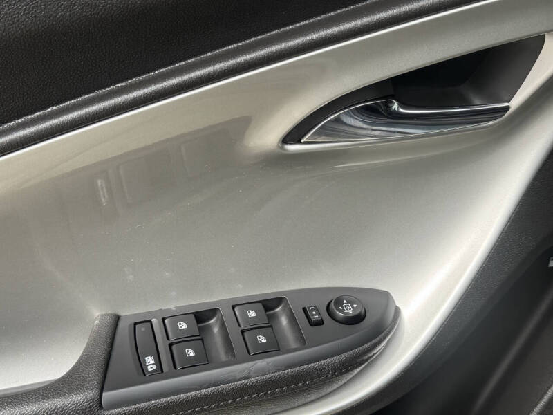 2013 Chevrolet Volt Base - Photo 11