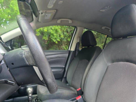 2018 Nissan Versa