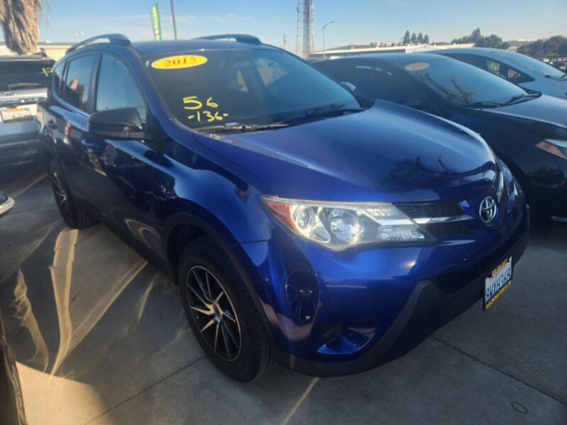 2015 Toyota RAV4 LE's photo
