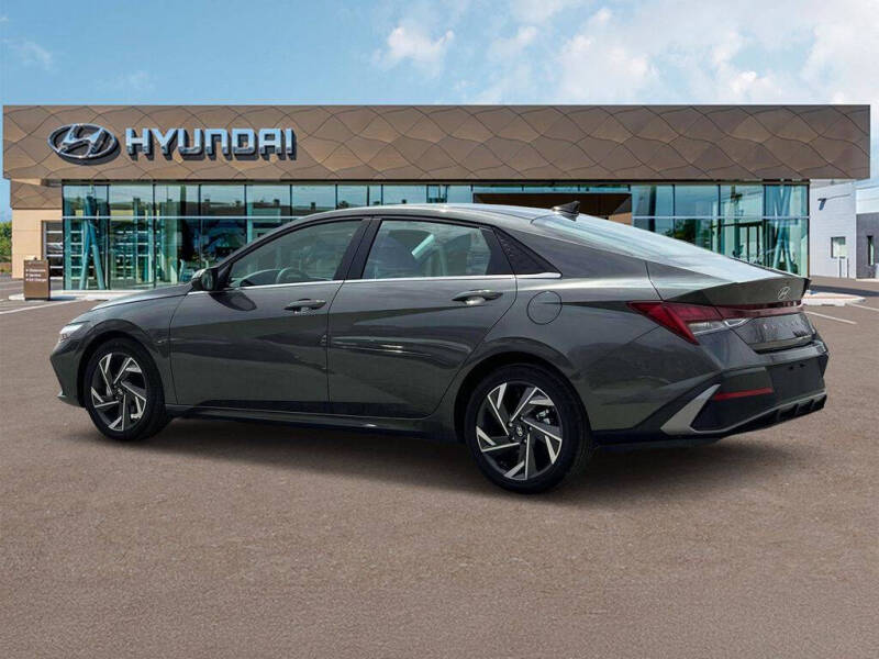 2025 Hyundai Elantra Hybrid Limited