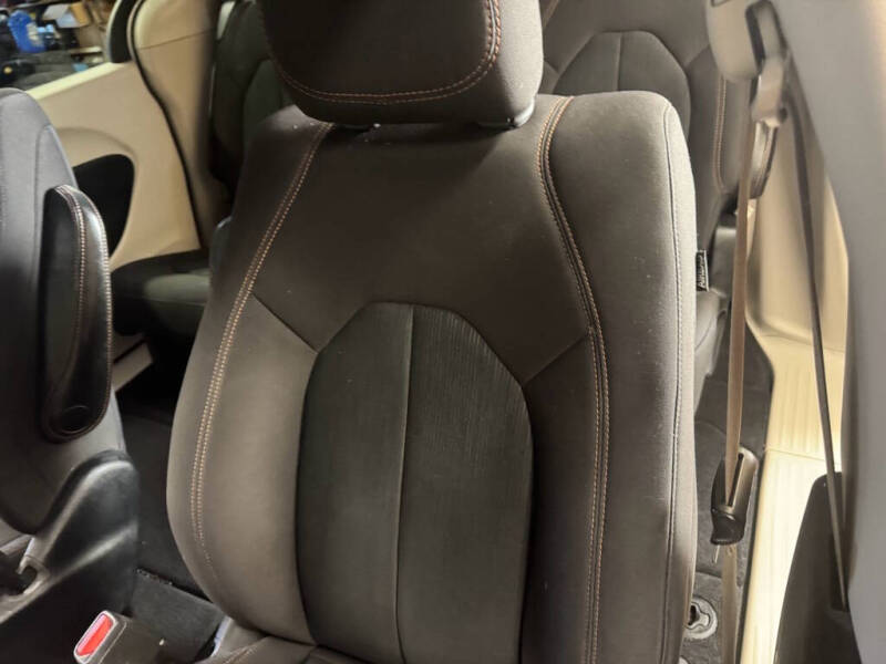 2017 Chrysler Pacifica Touring