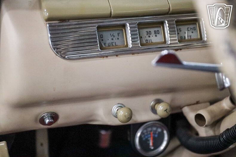 1947 Ford Deluxe