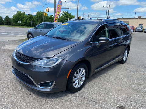 2020 Chrysler Pacifica Touring L