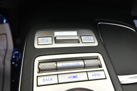 2022 Genesis GV70 2.5T Standard