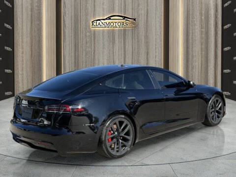 2023 Tesla Model S Plaid