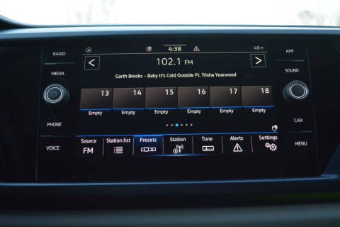 2023 Volkswagen Taos SE