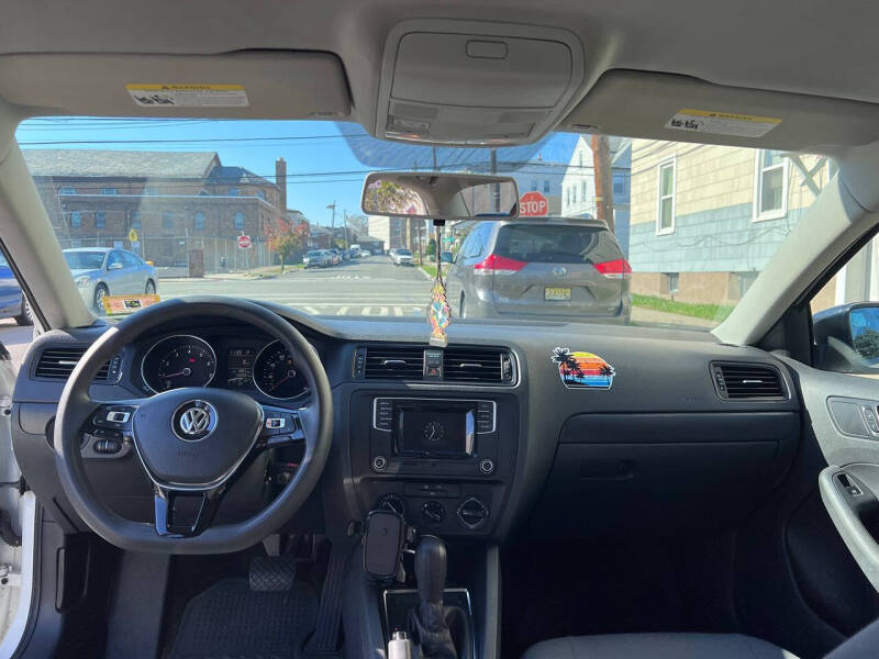 2016 Volkswagen Jetta 1.8T Sport