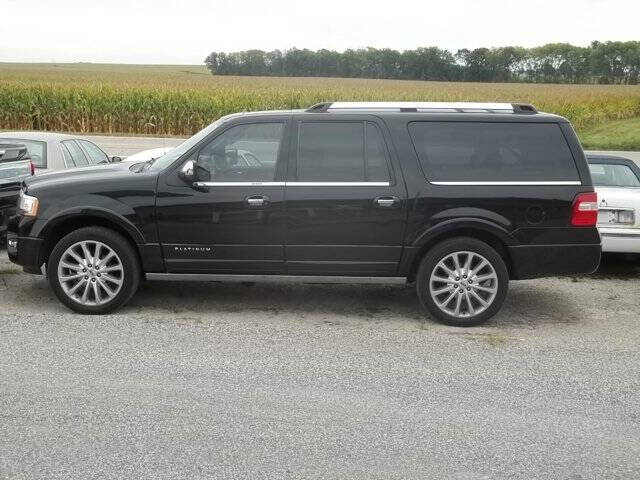 Black 2017 Ford Expedition EL Platinum 4x4 Platinum 4dr SUV 1