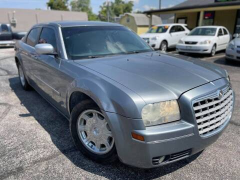 2006 Chrysler 300 for sale at speedy auto sales in Indianapolis IN